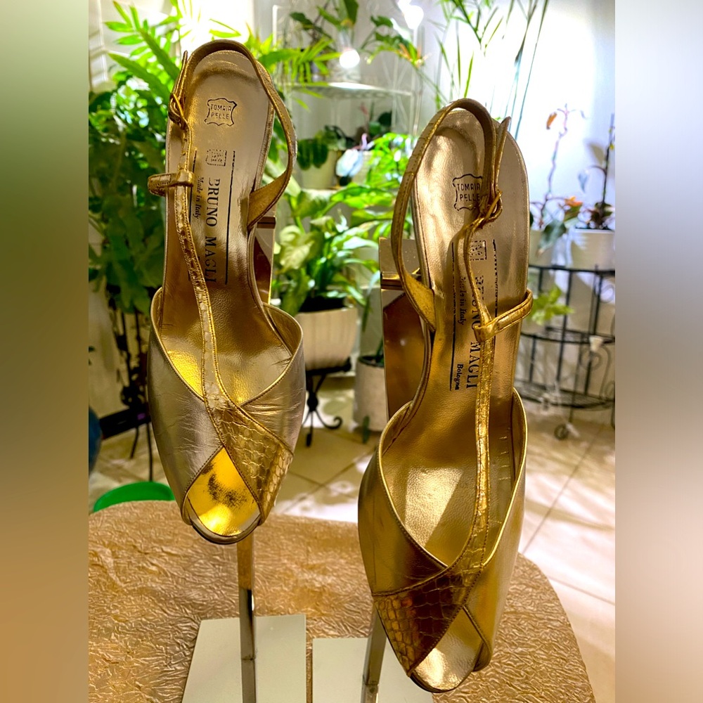 BRUNO MAGLI OPEN TOE HEELS - Picture 5 of 7